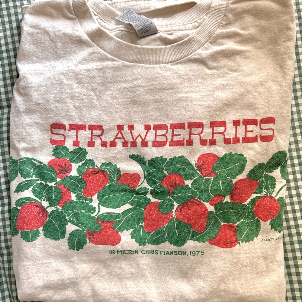 Strawberries Graphic Short Sleeve